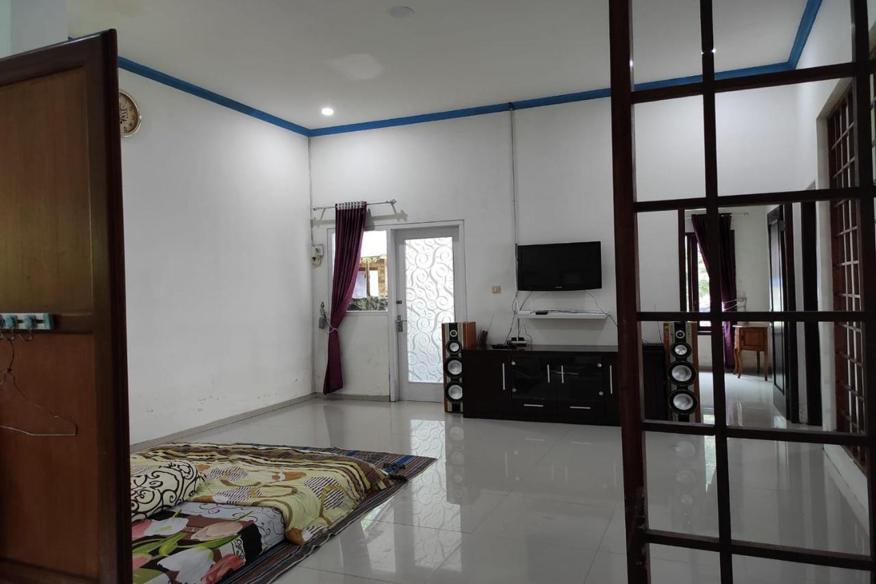 Villa Meteor Garden Tawangmangu Extérieur photo