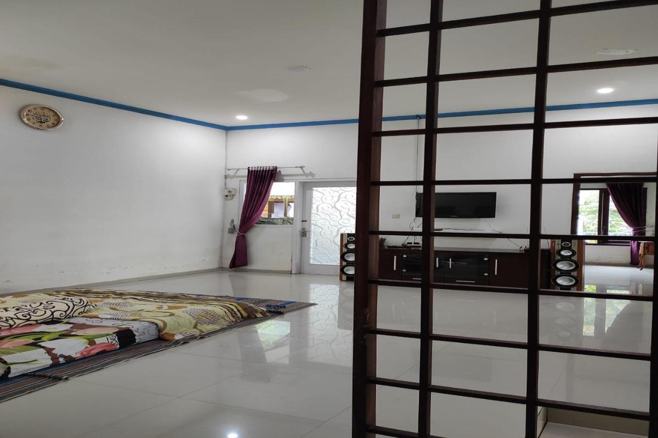 Villa Meteor Garden Tawangmangu Extérieur photo