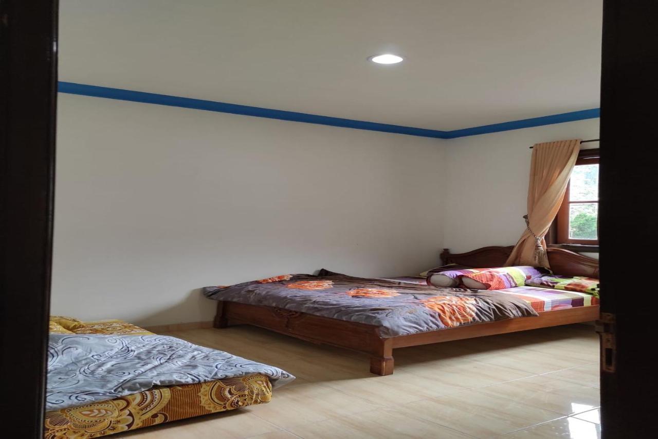 Villa Meteor Garden Tawangmangu Extérieur photo