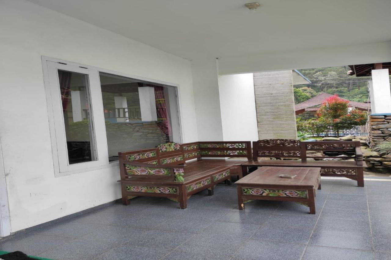 Villa Meteor Garden Tawangmangu Extérieur photo